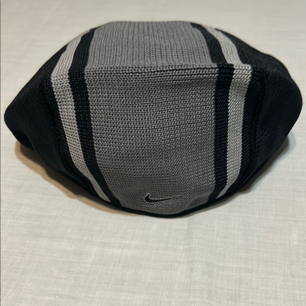 NWOT Nike Vintage Two-Tone Black and Gray Golf Cap - Picture 5 of 7